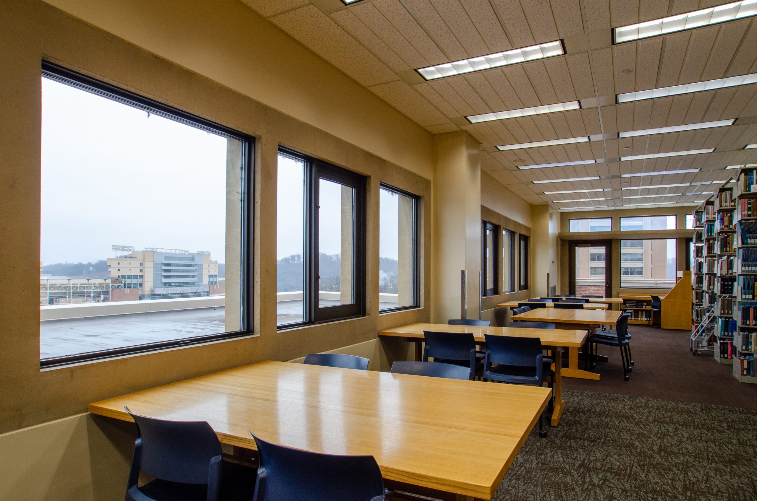 Quiet Study Tables in hodges library